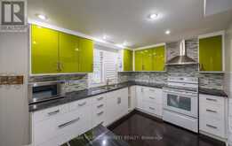 11 HANS DRIVE | Markham Ontario | Slide Image Thirty-eight