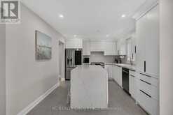 26 COUNTRY LANE | Barrie Ontario | Slide Image Thirteen