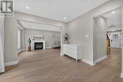 26 COUNTRY LANE | Barrie Ontario | Slide Image Fifteen