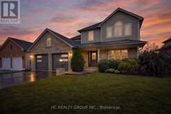 26 COUNTRY LANE | Barrie Ontario | Slide Image One
