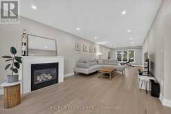 26 COUNTRY LANE | Barrie Ontario | Slide Image Nine