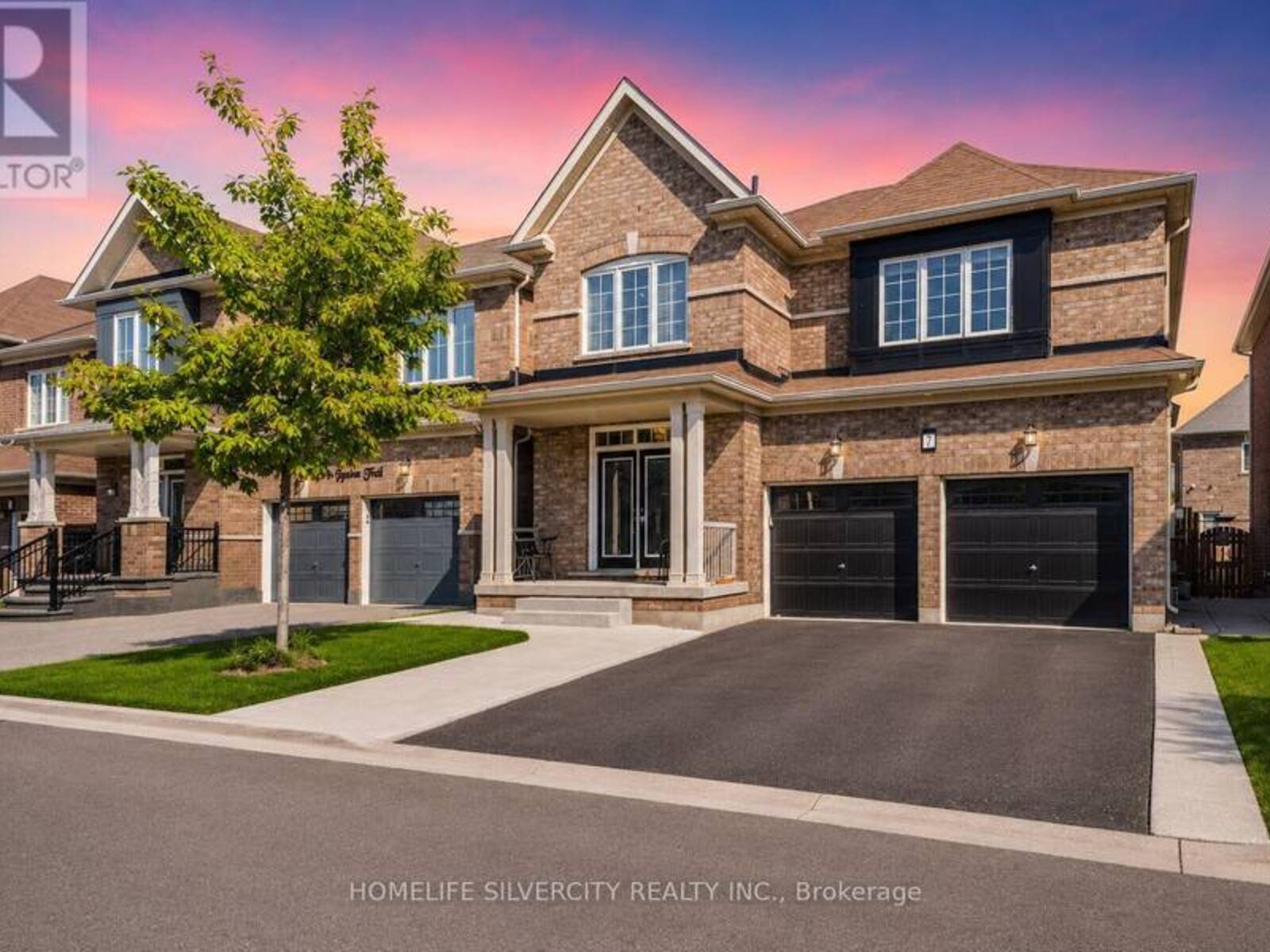 7 IGUANA TRAIL, Brampton, Ontario L7A 4N2