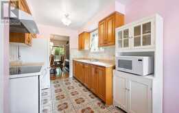 875 MESSENGER MEADOW DRIVE | Mississauga Ontario | Slide Image Thirteen