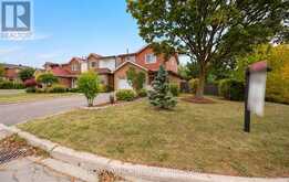 875 MESSENGER MEADOW DRIVE | Mississauga Ontario | Slide Image Three