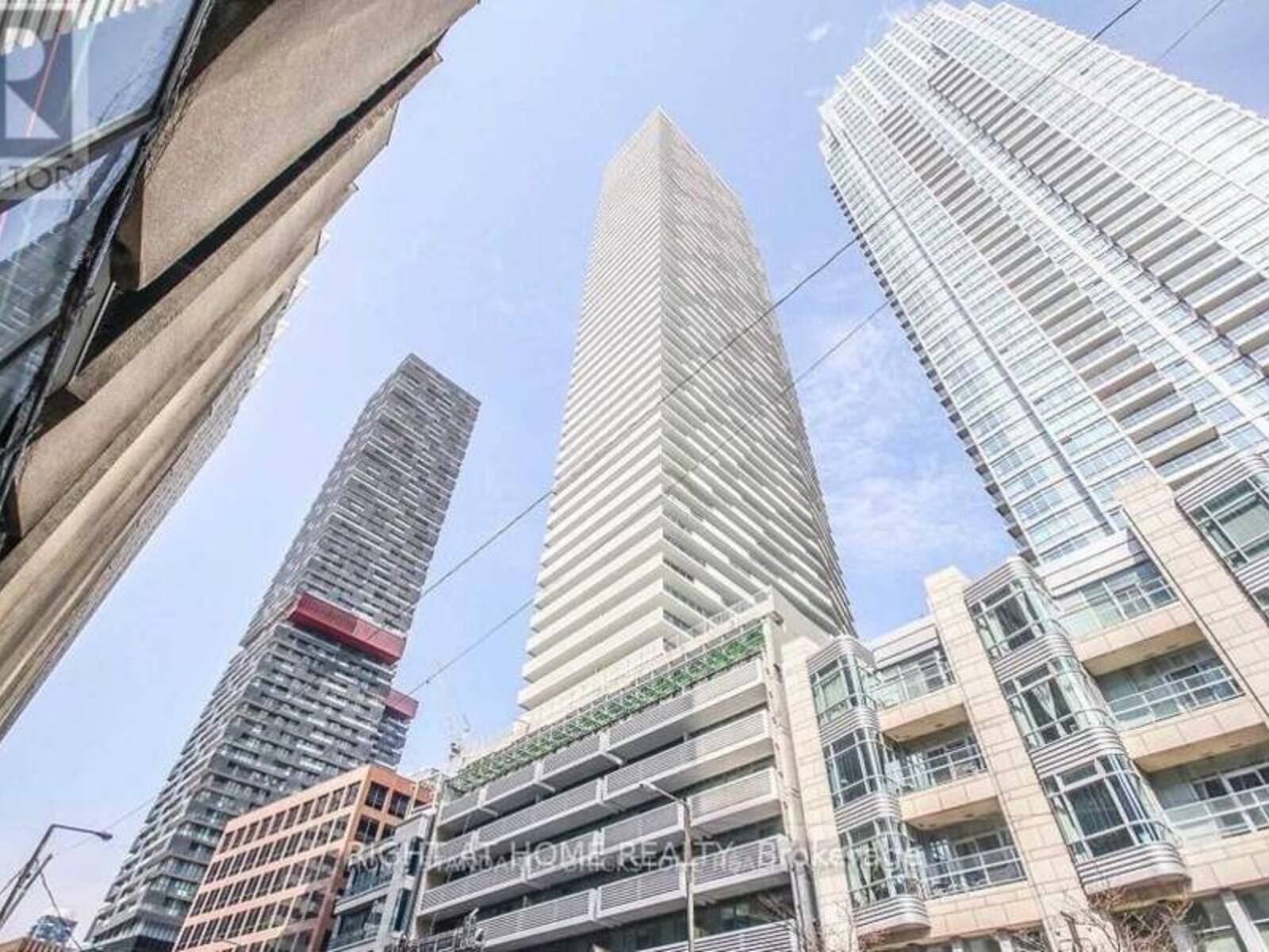 1205 - 2221 YONGE STREET, Toronto, Ontario M4S 2B4