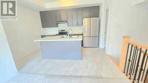 1992 CAMERON LOTT CRESCENT | Oshawa Ontario | Slide Image Nine