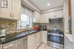 90 BREEZE DRIVE | Bradford West Gwillimbury Ontario | Slide Image Eighteen
