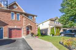 90 BREEZE DRIVE | Bradford West Gwillimbury Ontario | Slide Image Two