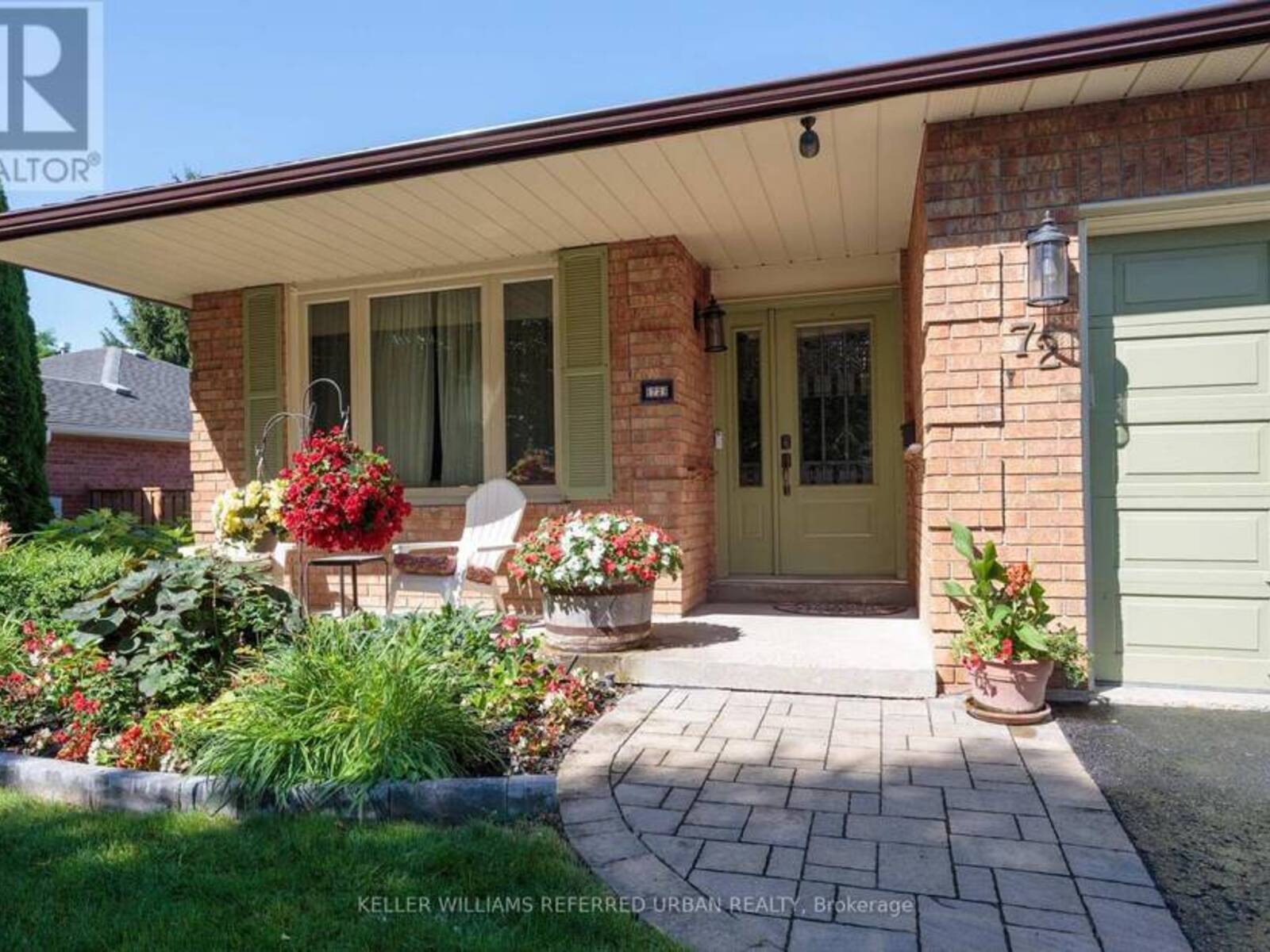72 MUNRO CRESCENT, Uxbridge, Ontario L9P 1L8