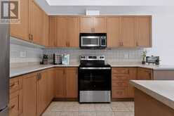 11 - 5151 UPPER MIDDLE ROAD | Burlington Ontario | Slide Image Eleven