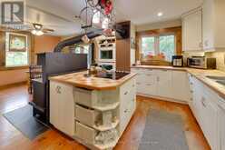 1724 PENETANGUISHE ROAD | Springwater Ontario | Slide Image Six