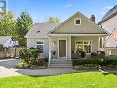 32 ANDERSON STREET Oakville Ontario, L6K 1A5
