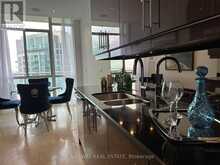3404 - 220 BURNHAMTHORPE ROAD W | Mississauga Ontario | Slide Image Thirteen