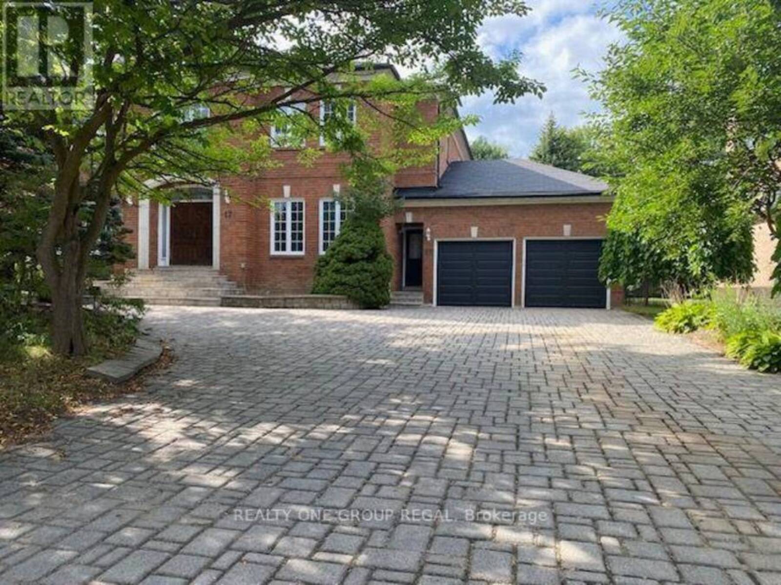 17 DUNLOE ROAD, Richmond Hill, Ontario L4B 2H6
