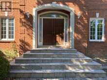 17 DUNLOE ROAD | Richmond Hill Ontario | Slide Image Two