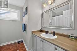 31 COUNTRY LANE | Barrie Ontario | Slide Image Thirty