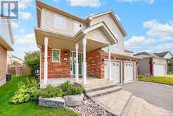 31 COUNTRY LANE | Barrie Ontario | Slide Image Three