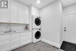 527 ONEIDA DRIVE | Burlington Ontario | Slide Image Twelve