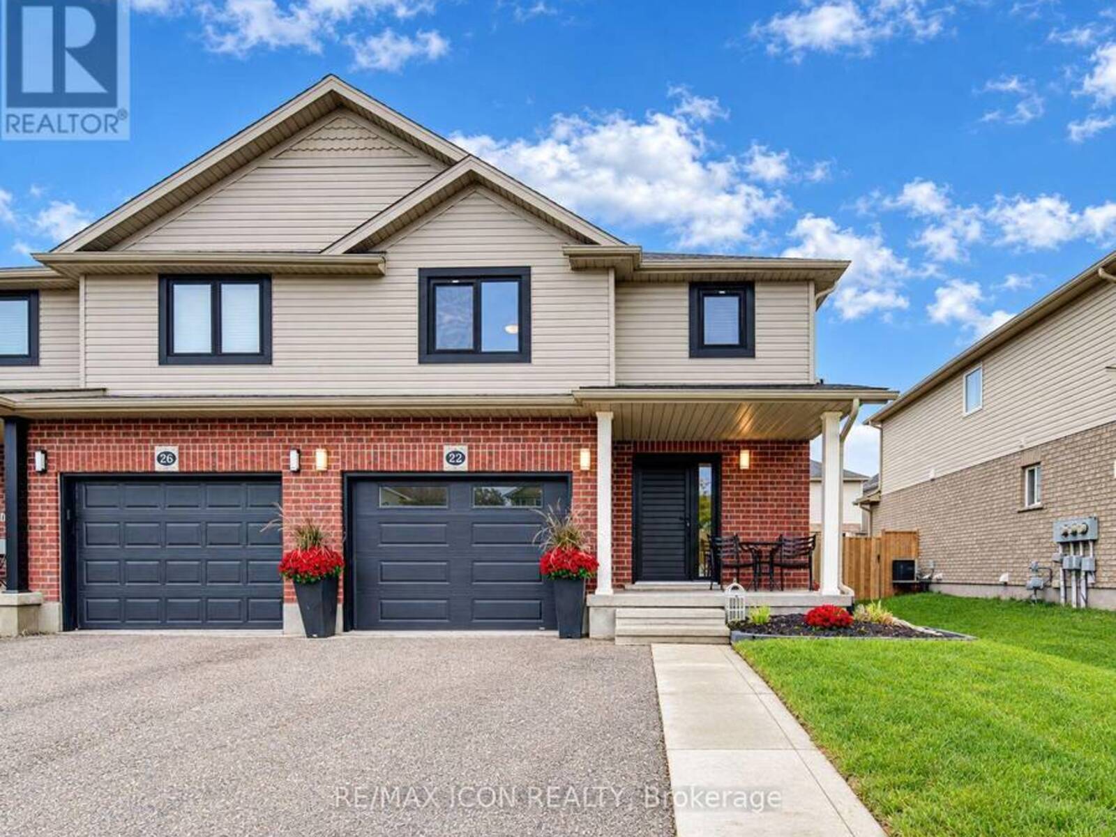 22 POFFENROTH PATH, Elmira, Ontario N3B 3P5