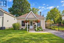 11 STIRTON AVENUE | Brantford Ontario | Slide Image One