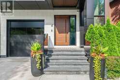 4 DOUGLAS CRESCENT | Toronto Ontario | Slide Image Three