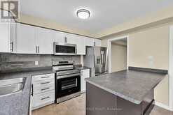 78 COMMONWEALTH ROAD | Barrie Ontario | Slide Image Fifteen