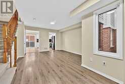 78 COMMONWEALTH ROAD | Barrie Ontario | Slide Image Eight