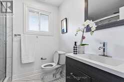 318 ADMIRAL DRIVE | London Ontario | Slide Image Sixteen