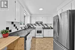 39 HIGHCROFT ROAD | Barrie Ontario | Slide Image Eight