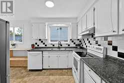 39 HIGHCROFT ROAD | Barrie Ontario | Slide Image Nine