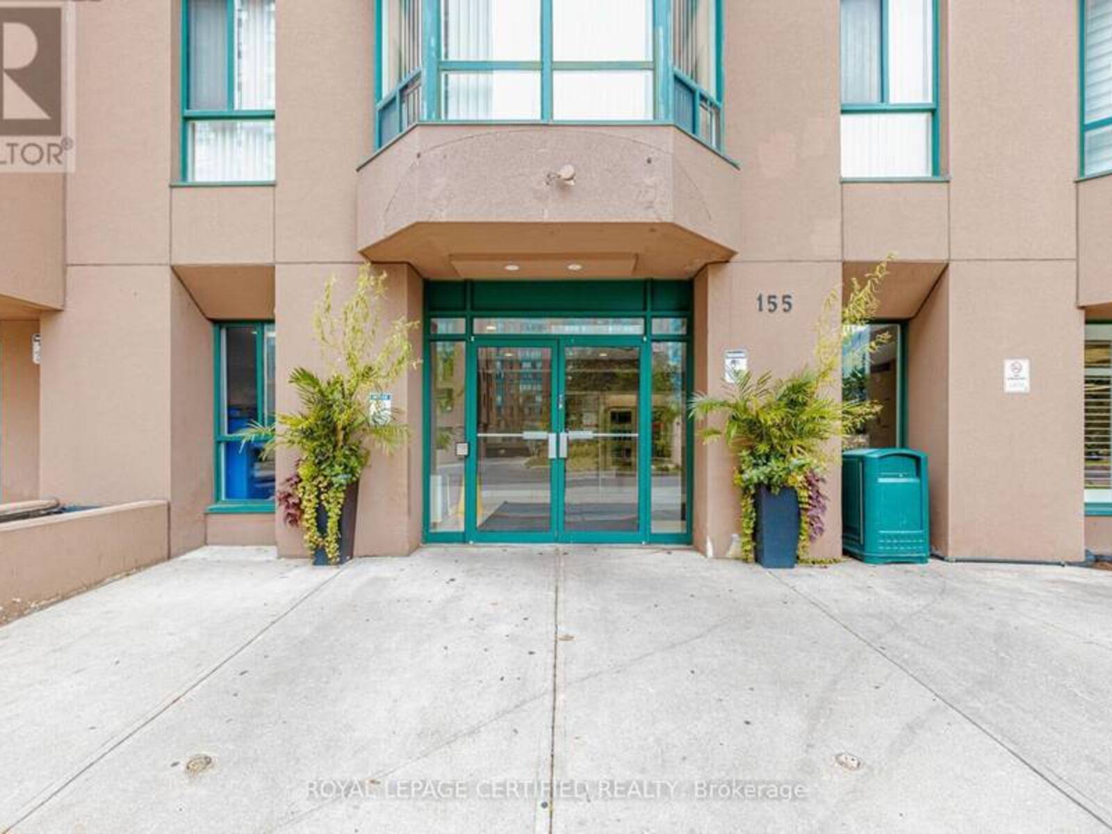 PH15 - 155 HILLCREST AVENUE, Mississauga, Ontario L5B 3Z2