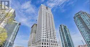 1001 - 36 ELM DRIVE W | Mississauga Ontario | Slide Image Five