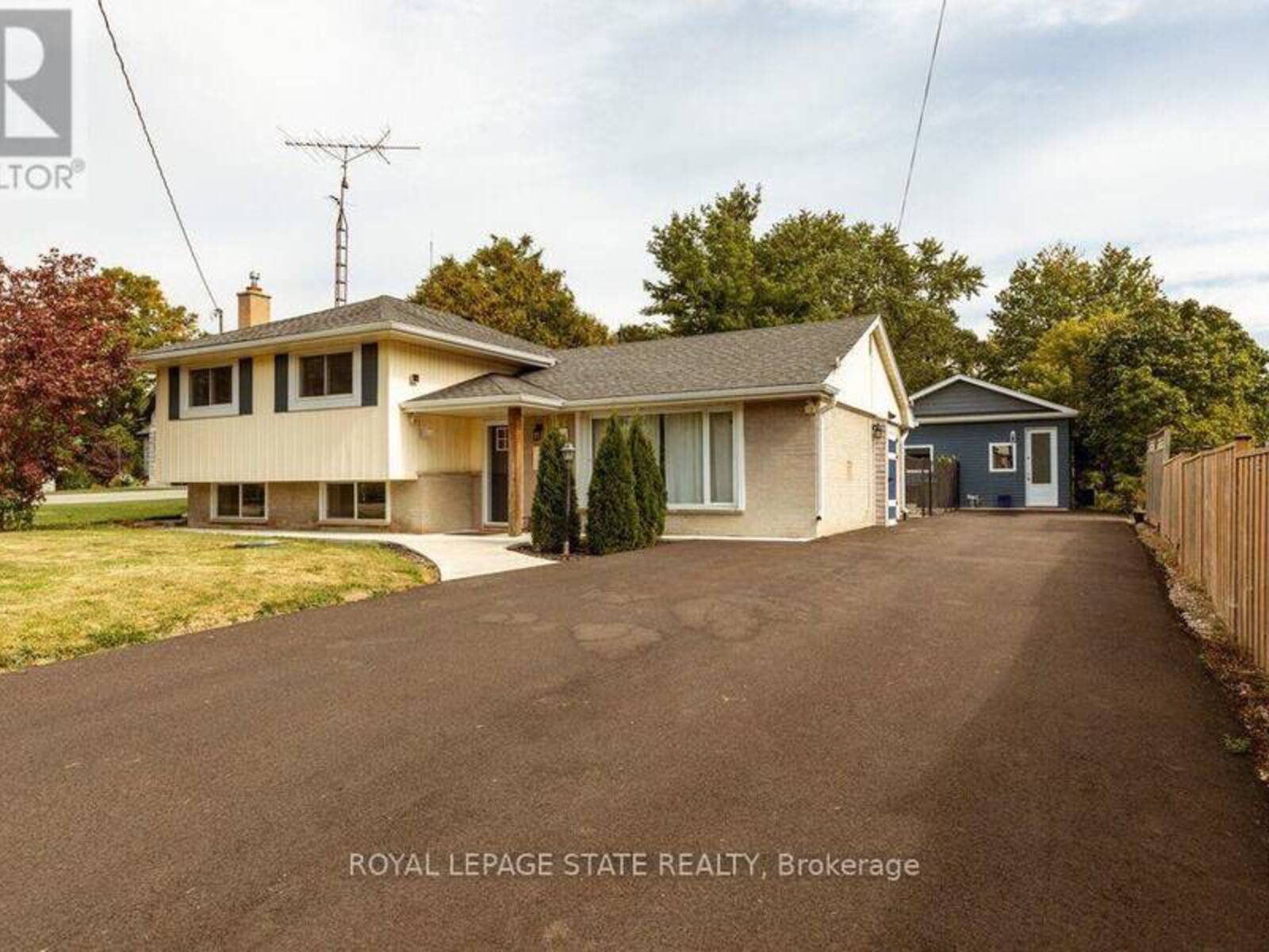 183 SUNNYRIDGE ROAD, Hamilton, Ontario L0R 1R0