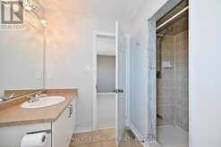 73 LAURENDALE AVENUE | Georgina Ontario | Slide Image Seventeen