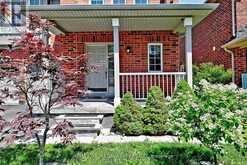 73 LAURENDALE AVENUE | Georgina Ontario | Slide Image Two