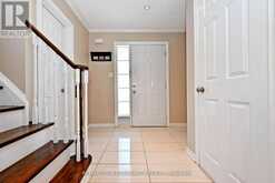 73 LAURENDALE AVENUE | Georgina Ontario | Slide Image Three
