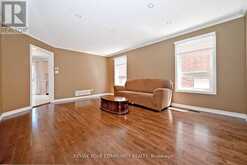 73 LAURENDALE AVENUE | Georgina Ontario | Slide Image Five