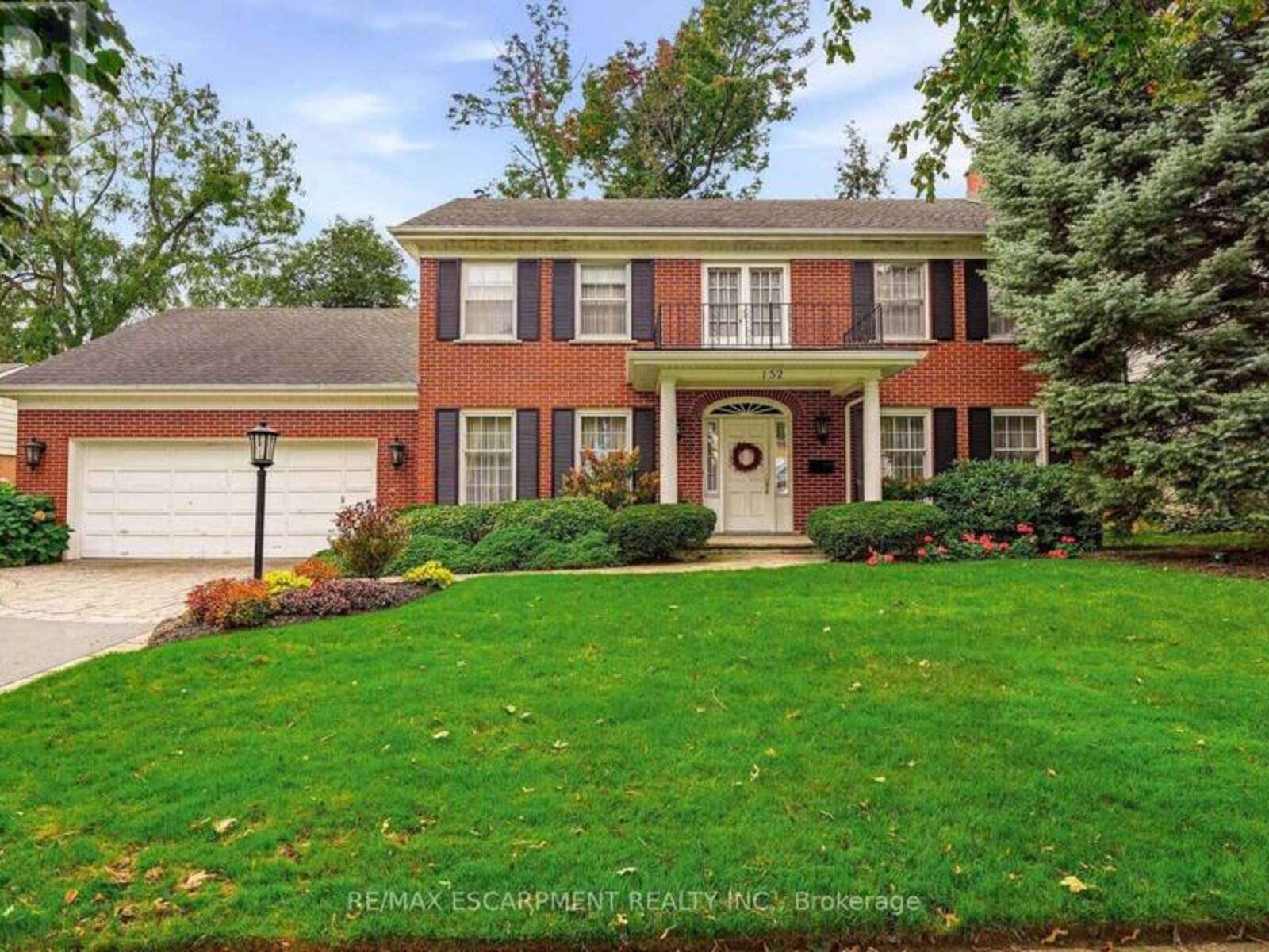 152 BRECKONDALE COURT, Burlington, Ontario L7N 1X7