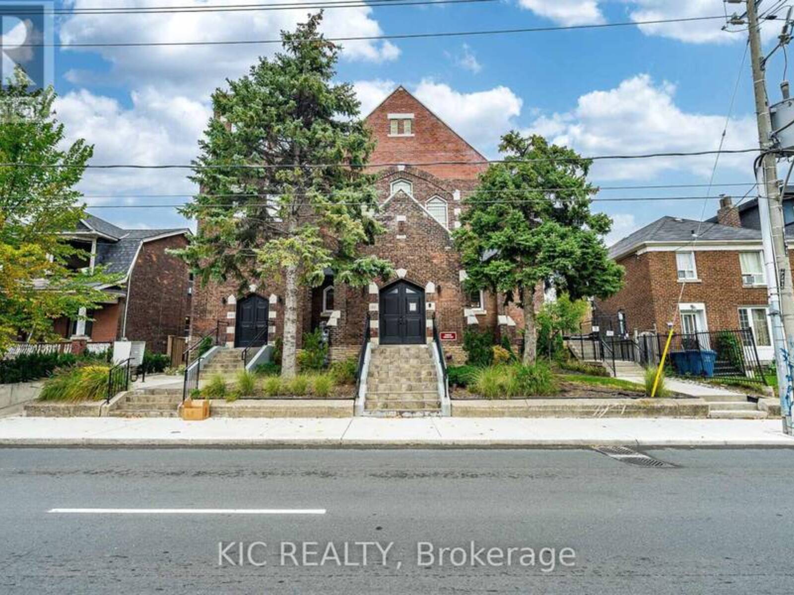 111 - 1183 DUFFERIN STREET, Toronto, Ontario M6H 4B7