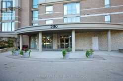603 - 200 BURNHAMTHORPE ROAD E | Mississauga Ontario | Slide Image Three