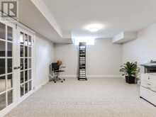 96 NASHVILLE CIRCLE | Hamilton Ontario | Slide Image Eighteen