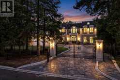 25 THE BRIDLE PATH | Toronto Ontario | Slide Image One