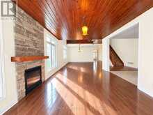 15 MUSKOKA BAY BOULEVARD | Gravenhurst Ontario | Slide Image Eight