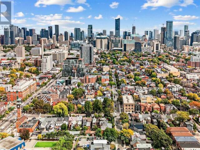 90 OXFORD STREET Toronto Ontario, M5T 1P3 - Multi-family Home For Sale