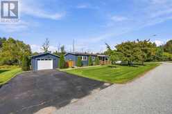 10 HUMMINGBIRD CIRCLE | Georgina Ontario | Slide Image Two