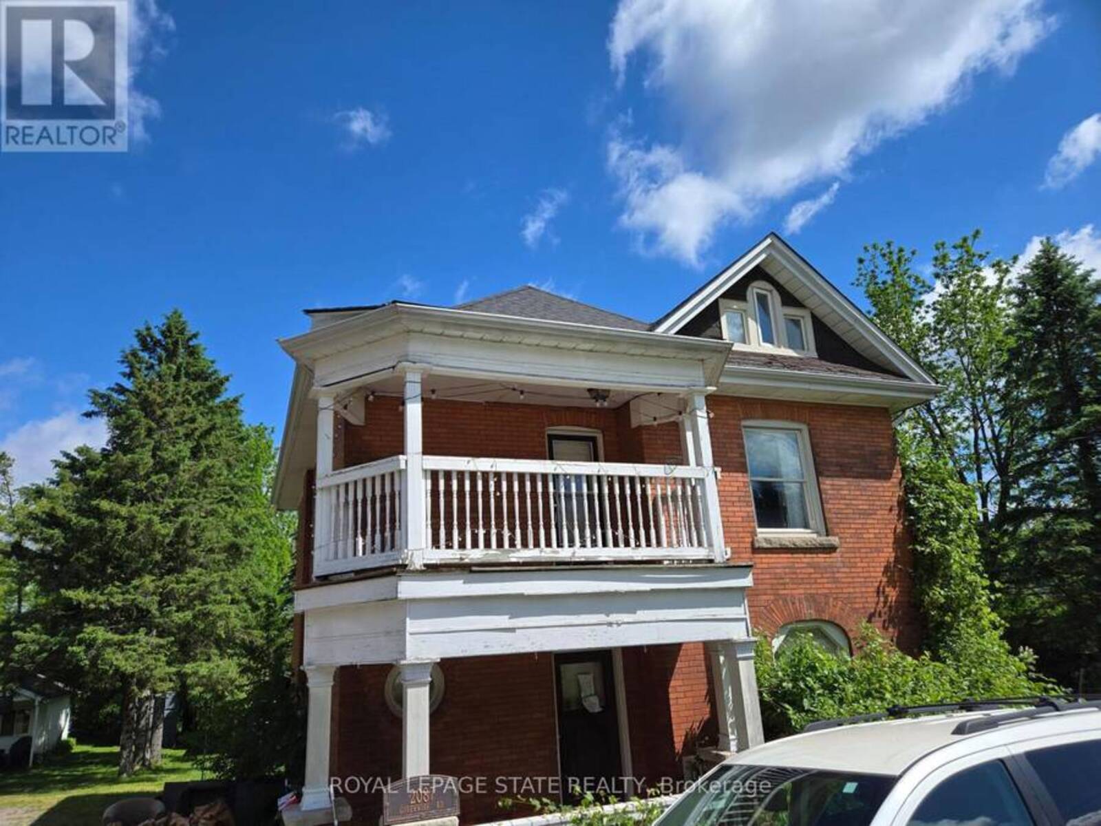 2087 GOVERNORS ROAD, Hamilton, Ontario L0R 1J0
