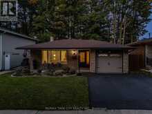 150 COACH HILL DRIVE | Kitchener Ontario | Slide Image Two