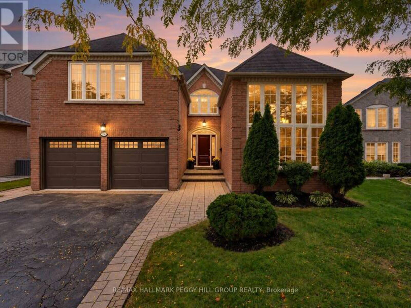 590 GAGNON PLACE, Newmarket, Ontario L3X 1V8