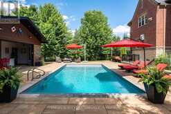 33 BARRACLOUGH BOULEVARD | Halton Hills Ontario | Slide Image Nine