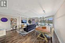 605 - 5 WELDRICK ROAD W | Richmond Hill Ontario | Slide Image Thirteen